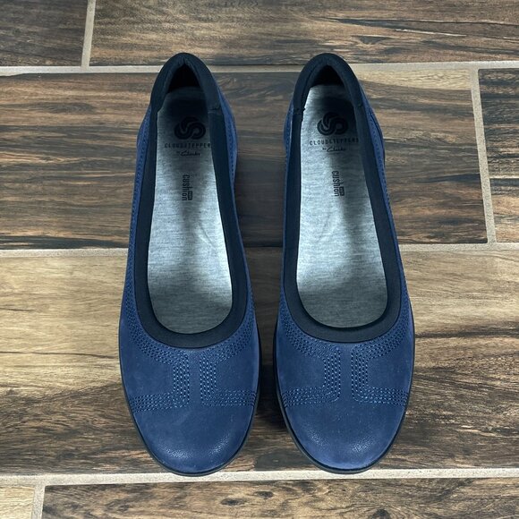 Clarks Ayla Low Womens Size 9 Shoes Navy Cloudsteppers Casual Comfort Slip On - Picture 11 of 13